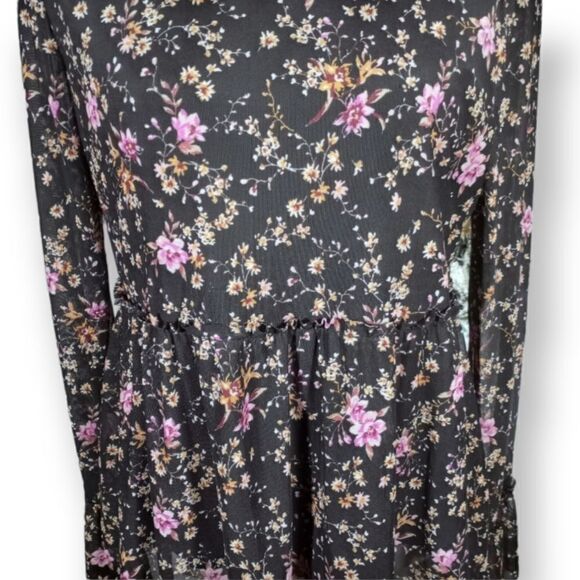 BLACK & PINK FLORAL BOHO-INSPIRED TOP SZ.M EUC - Picture 2 of 3